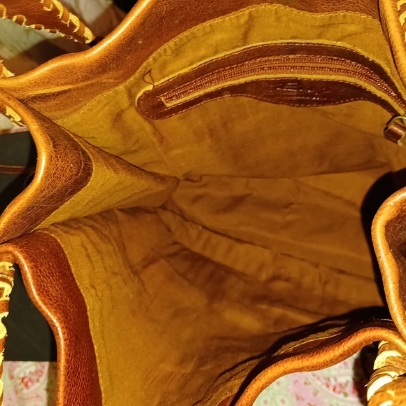 Raj fringe bag. - Picture 7 of 13